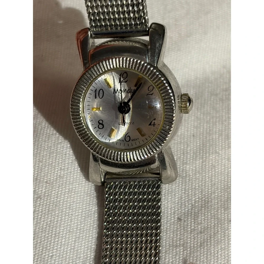 Mondu Japan Movt‎ Ladies Silver Tone Mesh Band Analog Quartz Watch